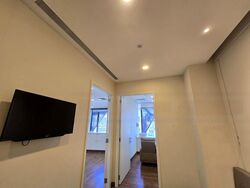 Connexion (D8), Retail #569179021